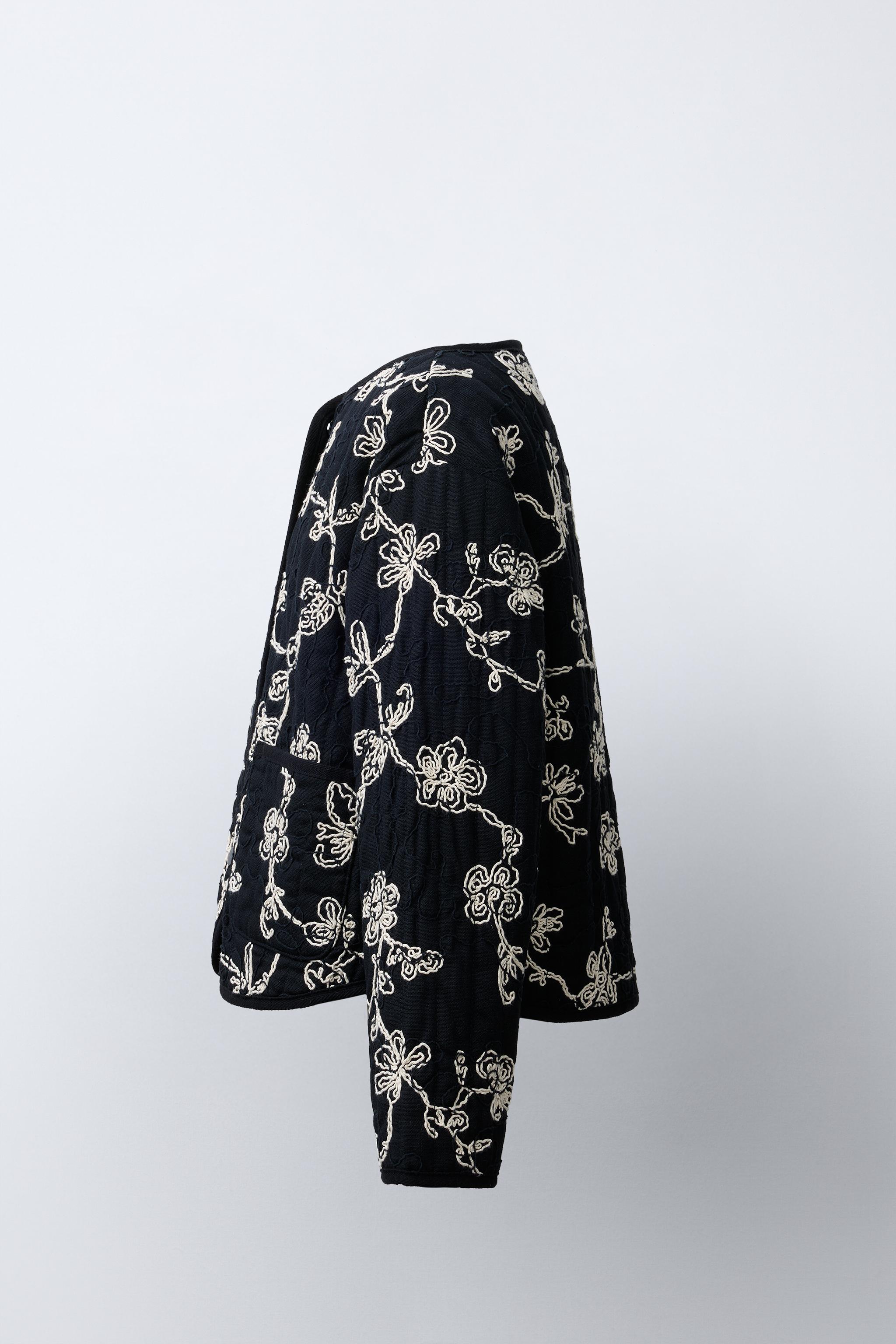 CONTRAST EMBROIDERED QUILTED JACKET